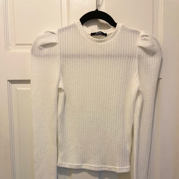 Puff Sleeve - Picture 6 of 6